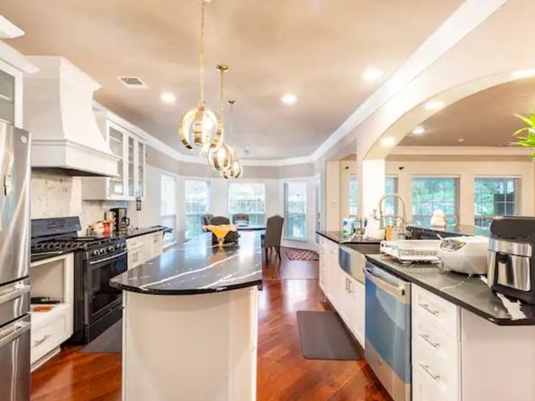 5526 Darschelle Drive, Houston TX 77069