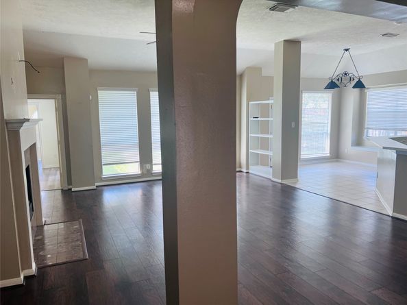 4722 Silverlake Drive, Sugar Land TX 77479