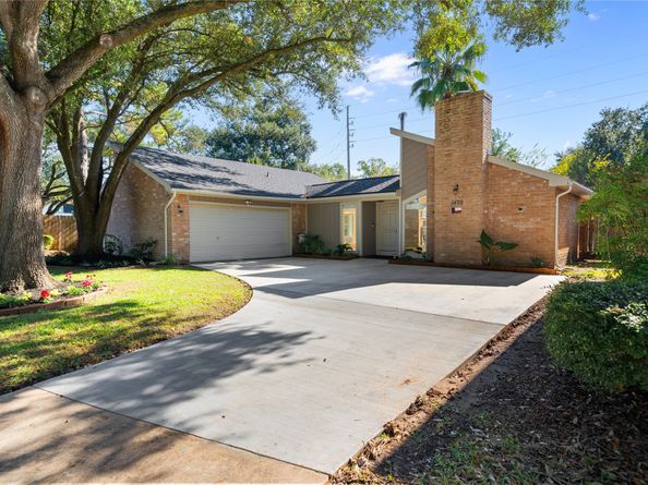 1422 Crossfield Drive, Katy TX 77450