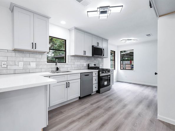 7607 Grape Street, Houston TX 77074