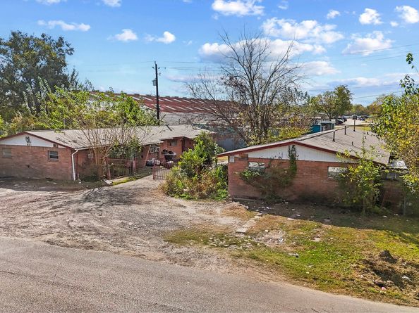 4302 Dreyfus Street, Houston TX 77021