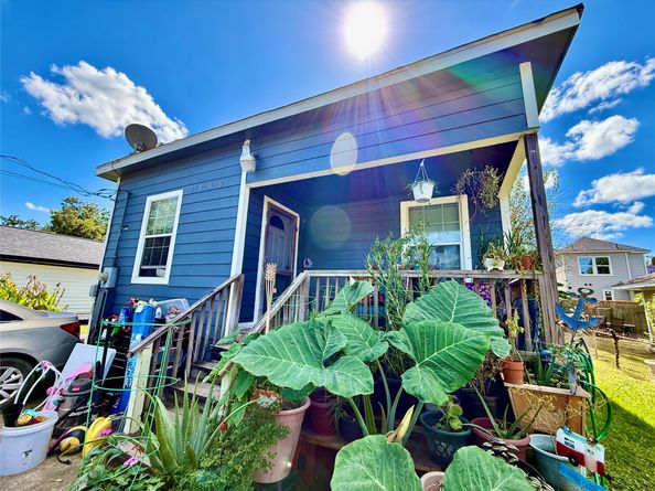 7808 Avenue F, Houston TX 77012