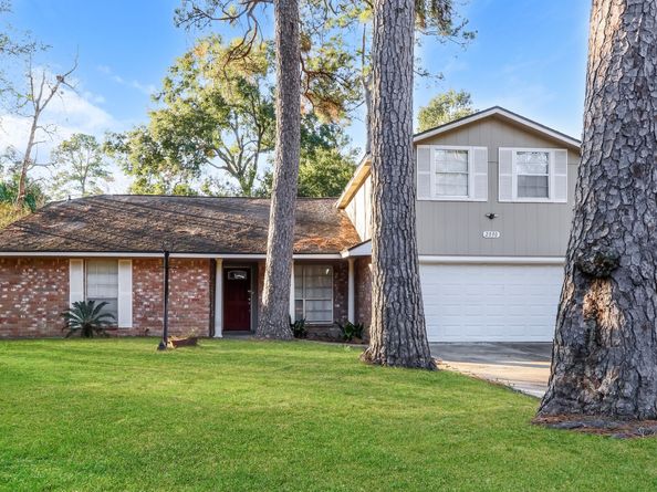 2030 Lone Rock Drive, Houston TX 77339