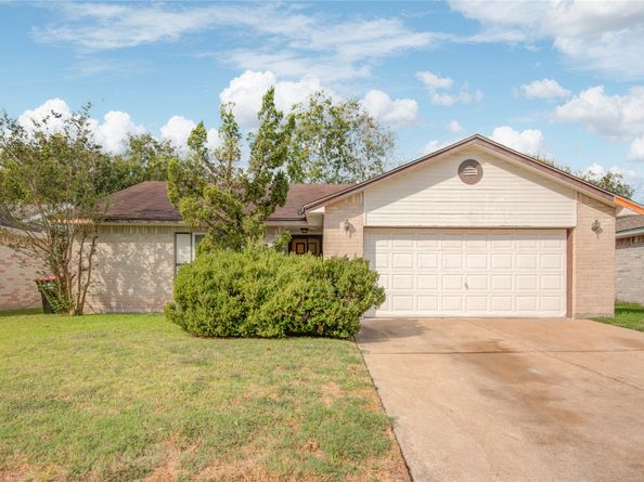 7222 Londres Drive, Houston TX 77083