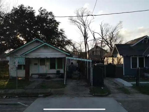 2305 Elysian Street, Houston TX 77026