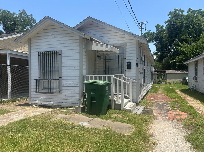 7109 Avenue O, Houston TX 77011