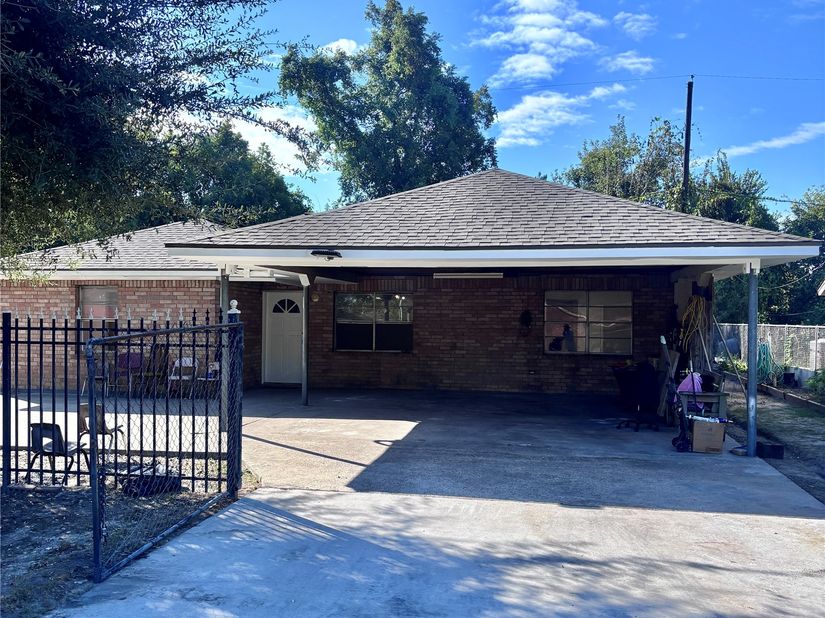 1802 Debeney Drive, Houston TX 77039