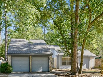 141 W Woodstock Circle Drive
