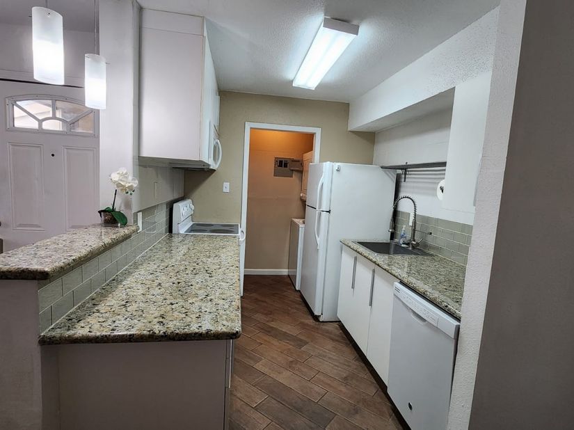 10603 S Wilcrest Drive 23, Houston TX 77099