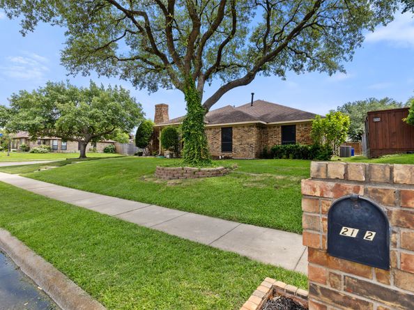2112 Hunters Ridge, Carrollton TX 75006