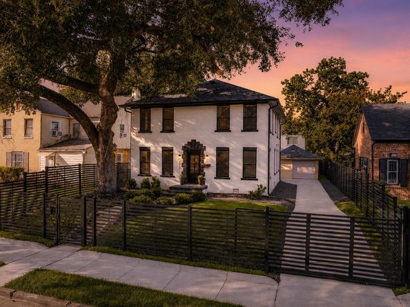 2613 Wichita Street, Houston TX 77004