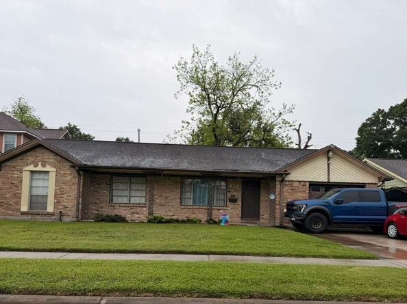 807 Hidden Valley Drive, Houston TX 77088