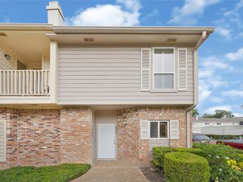 5901 Woodway Place Ct