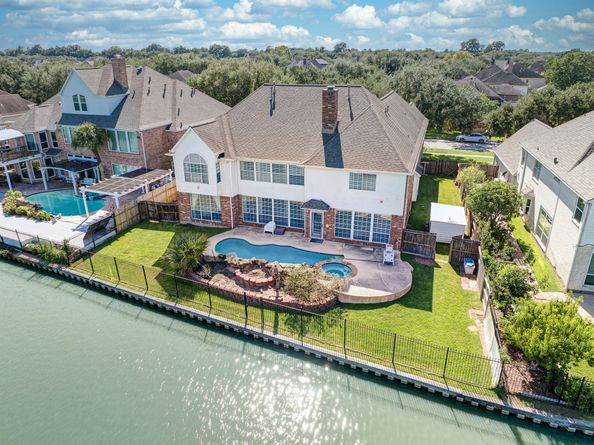 1907 Waterside Drive, Missouri City TX 77459