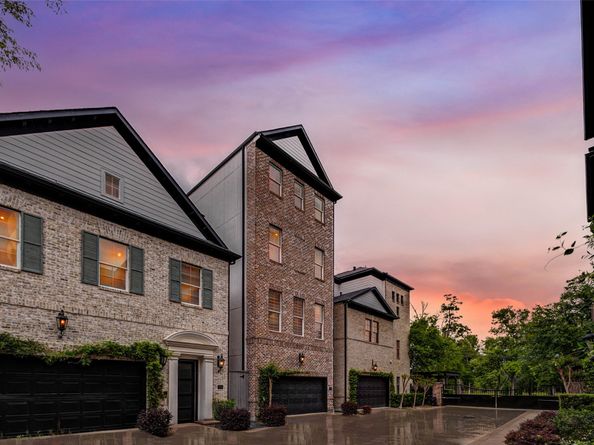 1323 Hunters Meadow Ln, Houston TX 77055