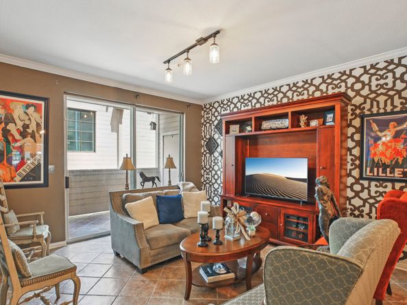 2100 Welch Street C113, Houston TX 77019