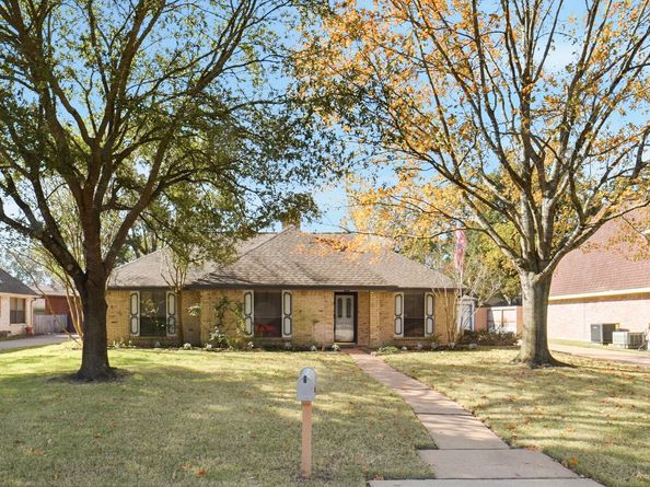 15835 Mesa Gardens Drive, Houston TX 77095