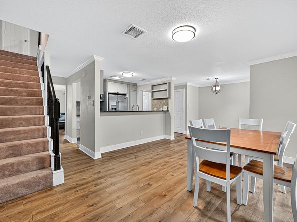 711 Worthshire Street, Houston TX 77008