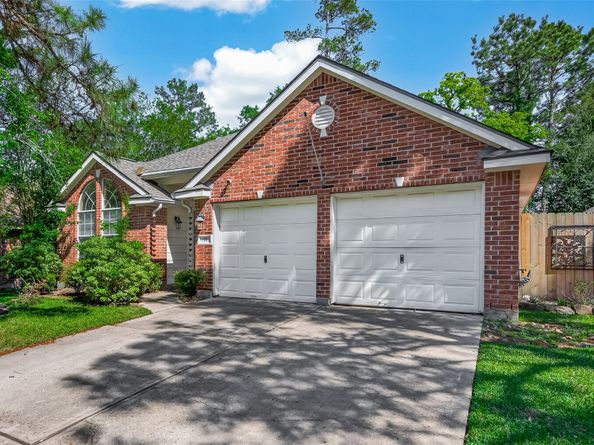 18 Mulberry Glen Place, Spring TX 77382
