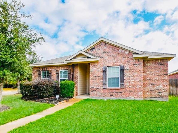 8238 Almera Falls Drive, Cypress TX 77433