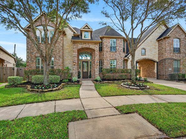 5330 Briarwick Meadow Lane, Sugar Land TX 77479