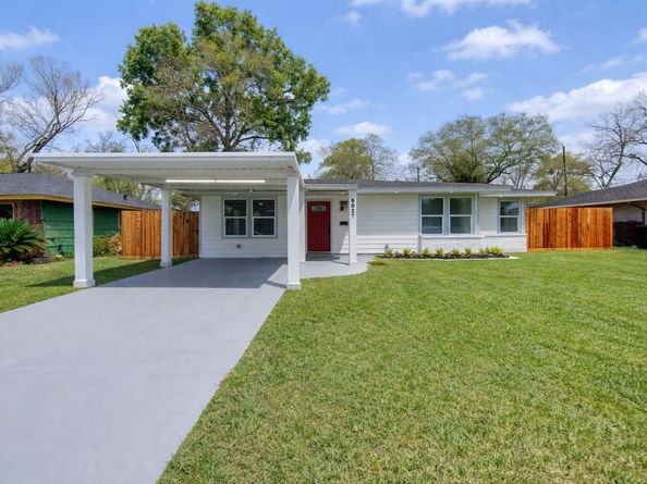 6027 Kenilwood Drive, Houston TX 77033