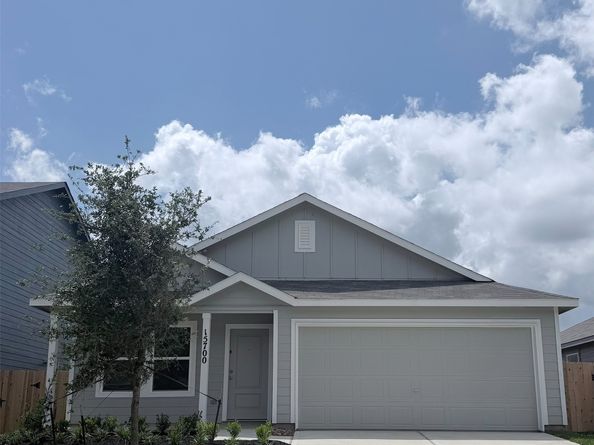 15700 Plum Brook Drive, Conroe TX 77303