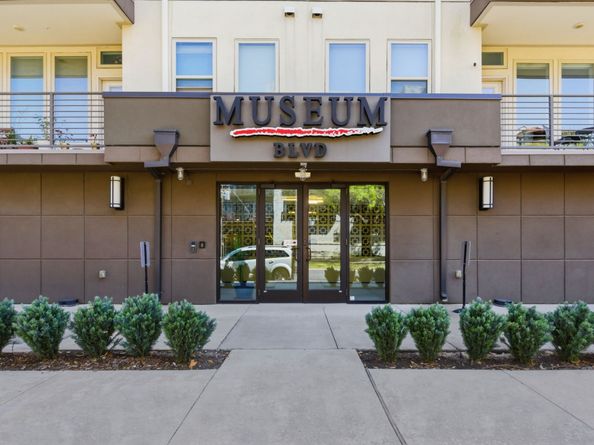 4819 Caroline Street 103, Houston TX 77004