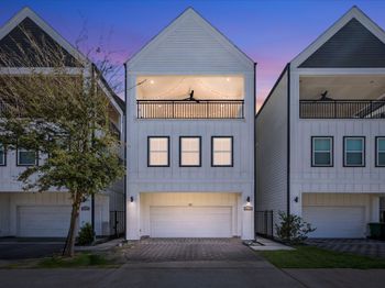 414 N Live Oak Street