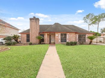 15319 La Paloma Drive