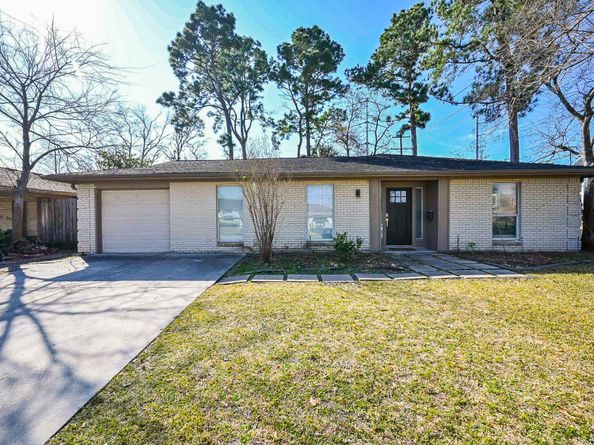 6555 Grovewood Lane, Houston TX 77008