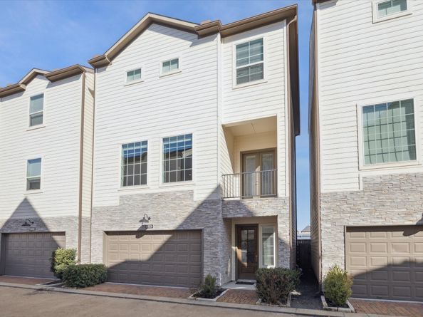 10926 Brookeshire Chase Lane, Houston TX 77043