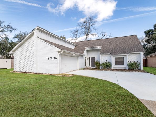 2006 Carriage Court, Richmond TX 77406