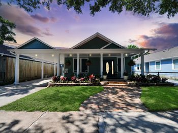 1114 W Cottage Street