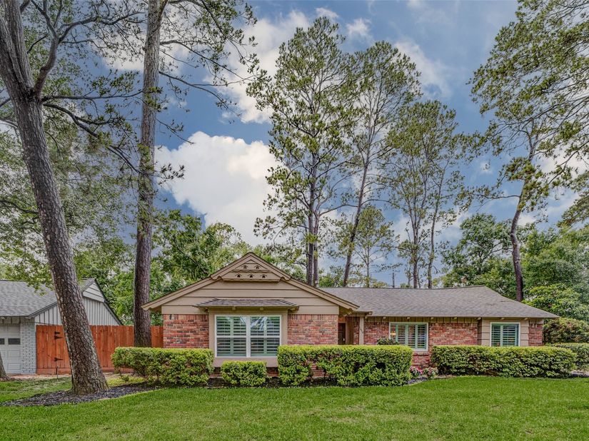 1615 Imperial Crown Drive, Houston TX 77043