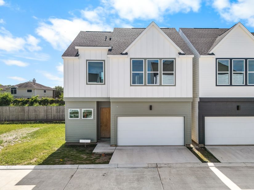 12804 Buffalo Wells Drive, Houston TX 77045