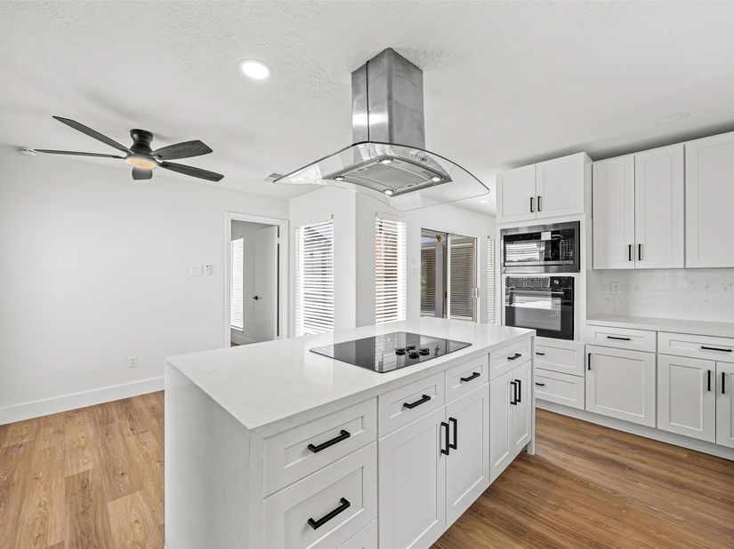 12210 Waldemar Drive, Houston TX 77077