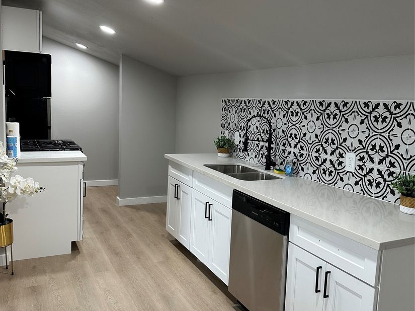 3415 Cochran St, Houston TX 77009