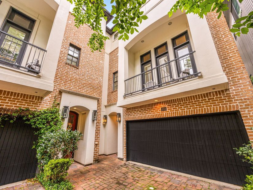 310 W Bell Street, Houston TX 77019