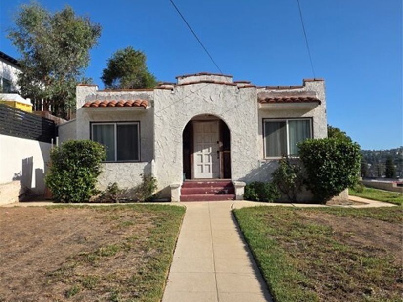 4528 College View, Los Angeles CA 90041