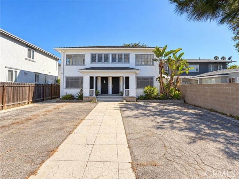 1306 W Martin Luther King Jr, Los Angeles CA 90037
