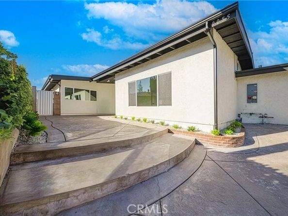 9055 Forbes Avenue, Northridge (los Angeles) CA 91343