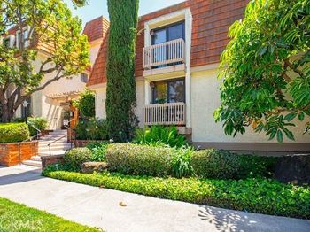 10470 Riverside