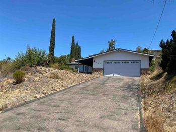 544 Barnaville Ln