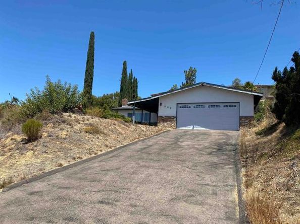 544 Barnaville Ln, San Marcos CA 92069