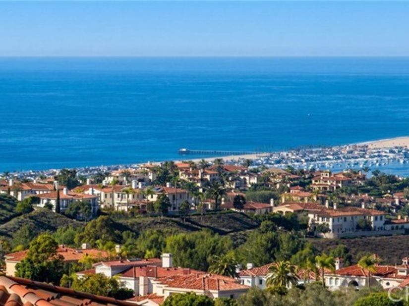 7 Suprema, Newport Coast CA 92657
