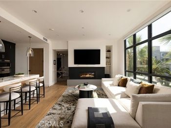4291 Uptown Newport Dr