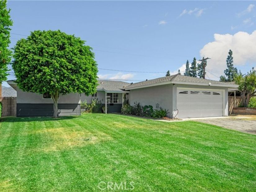 435 E Nubia, Covina CA 91722
