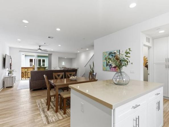 4367 Pacifica Way 2, Oceanside CA 92056