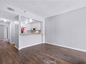730 W 4th Street
